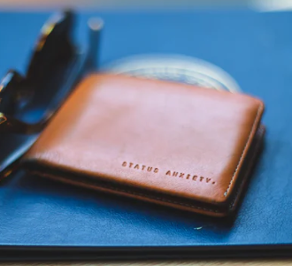 Leather-Wallet-for-Men-at-Rs.299-80%-worth-Rs.2,000-Amazon