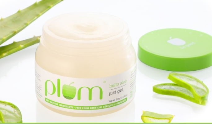Plum Hello Aloe Calm This Way Soothing Gel | Best Alovera Gel Brands in India