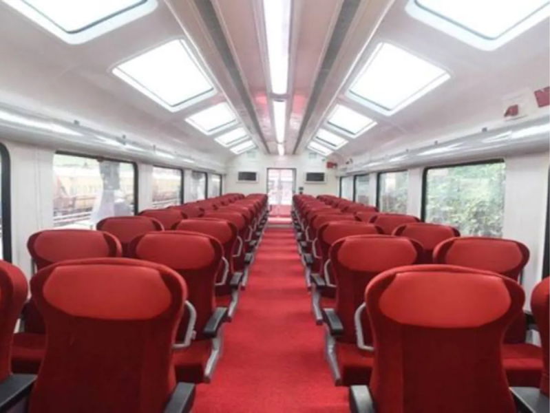 Vistadome Coach Train