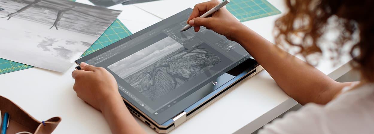 foldable-touchscreen-laptops