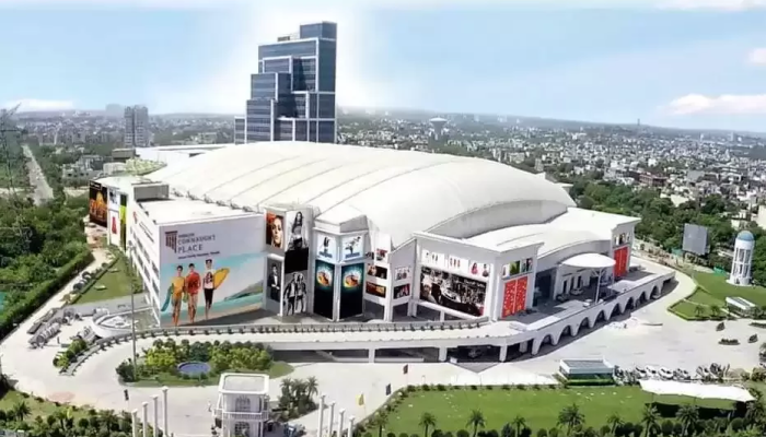 omaxe connaught place greater noida