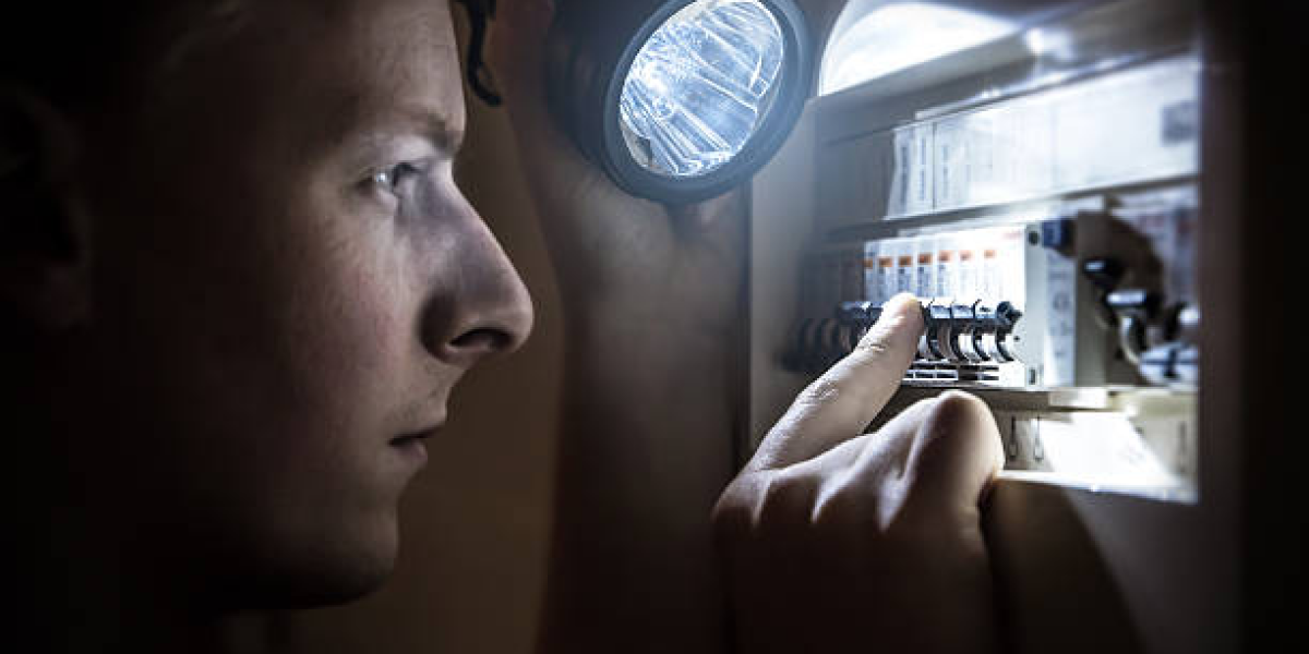 7 Best Emergency Lights for Home