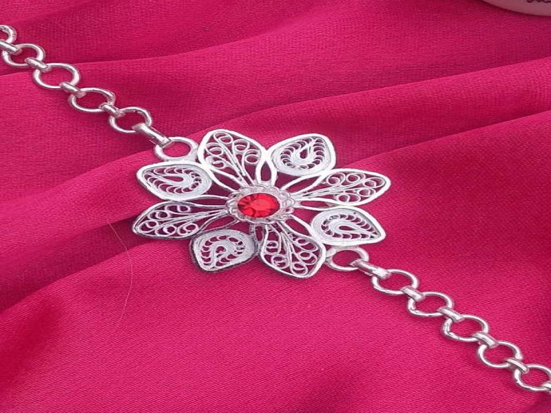 Silver Rakhi | 7 LATEST RAKHI DESIGNS