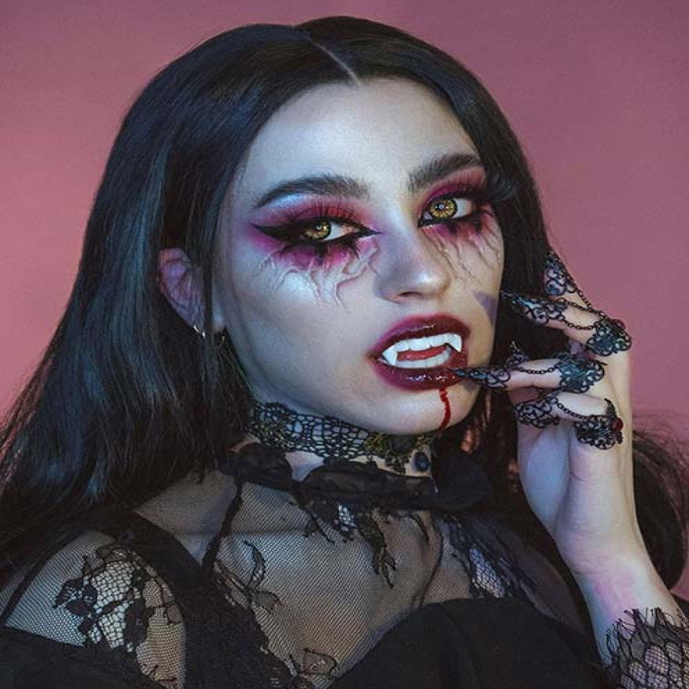 Vampire makeup | HALLOWEEN COSTUME IDEAS