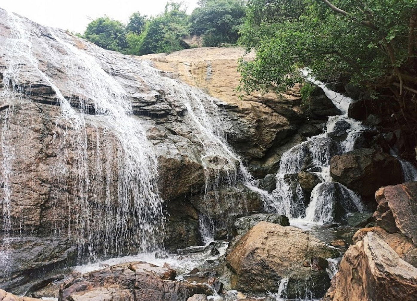 Thottikallu Falls | PLACES TO VISIT IN BANGALORE FOR COUPLES