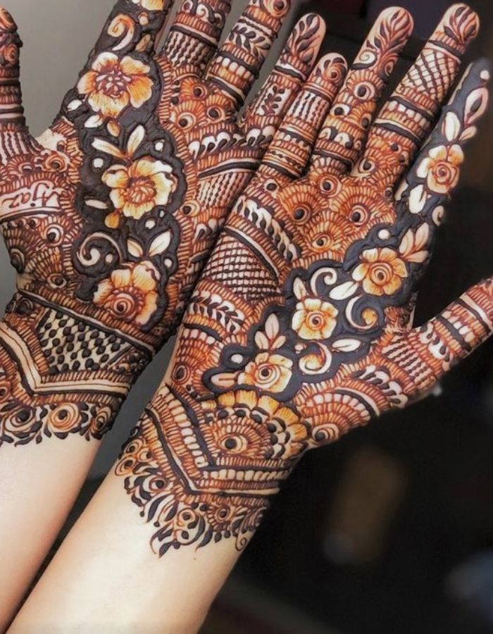 stylish simple mehndi design