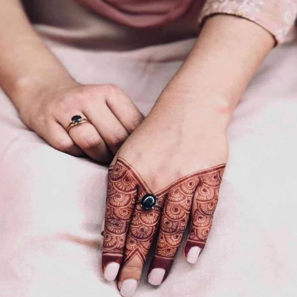 mehndi design for fingers 