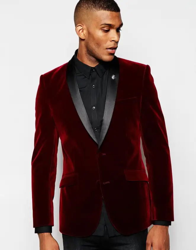 Maroon Blazer with Black Pants and Black Shirt Combination | maroon blazer combinations