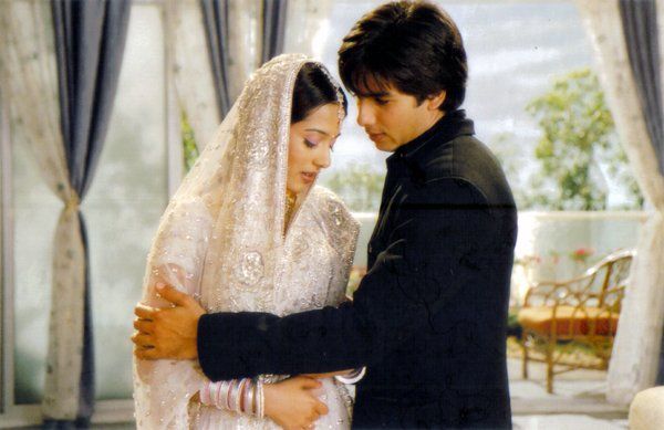 vivha movie couple dress