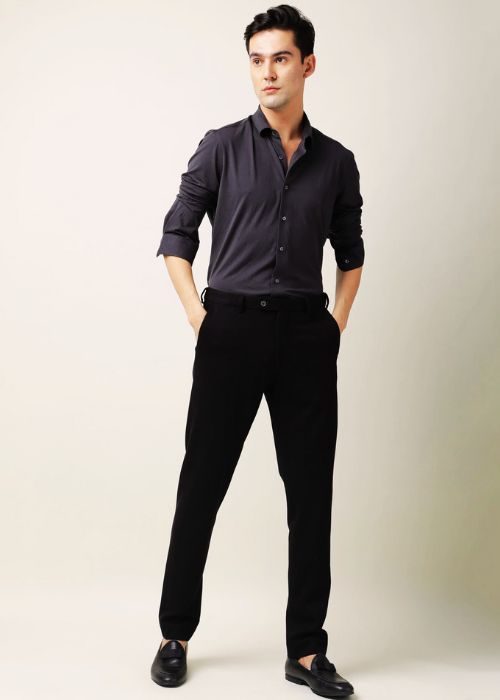 grey shirt black pants