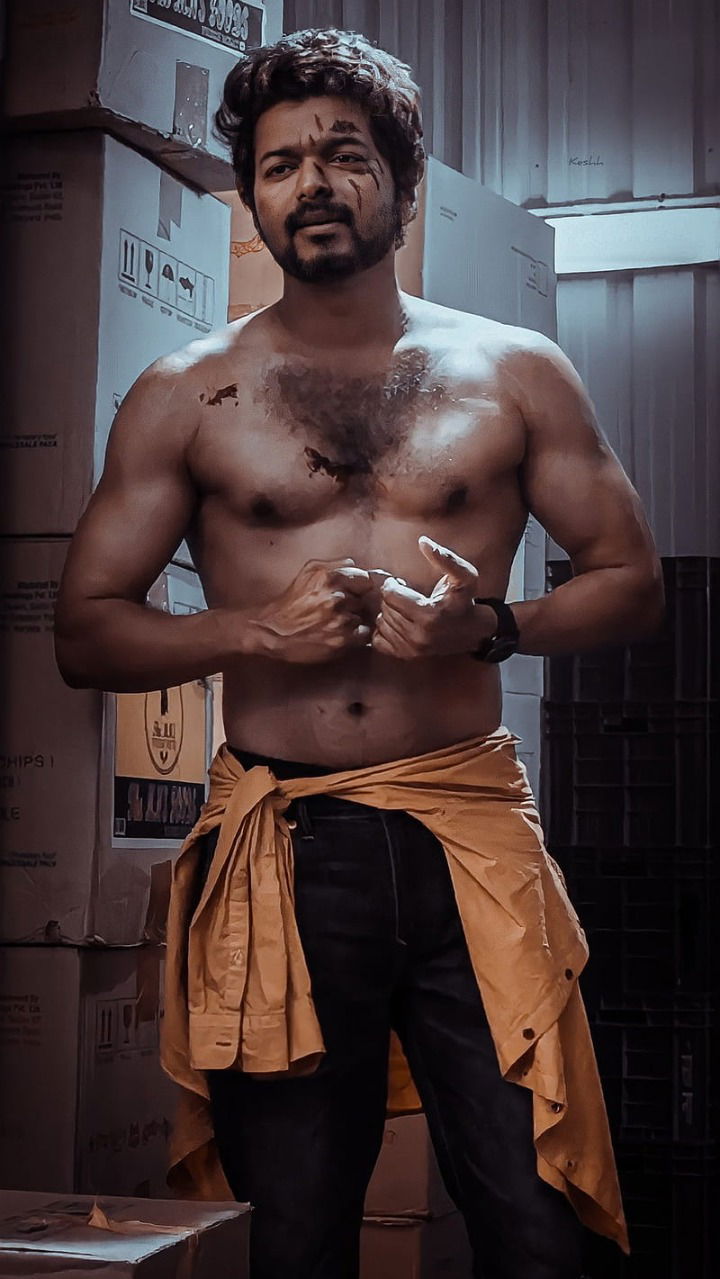 Vijay Thalapathy Body Measurement