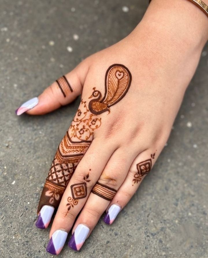 mehndi design simple