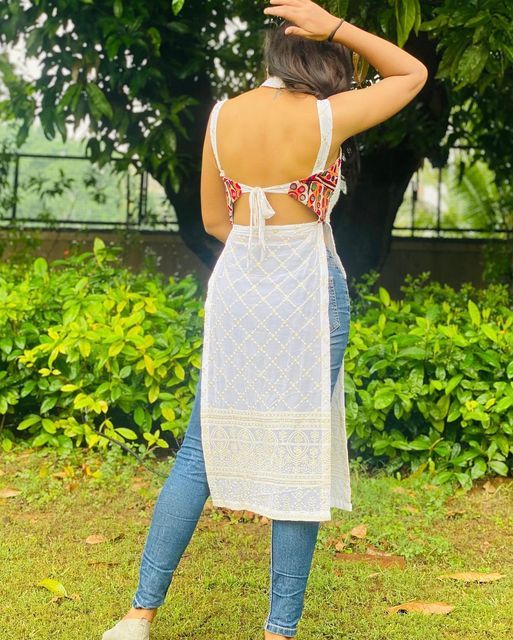 backless Plain Kurti with Jeans
