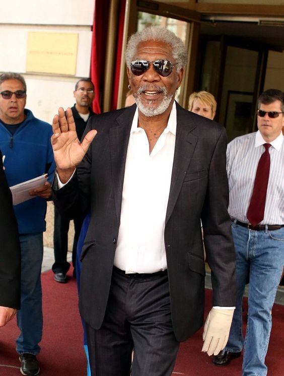  Morgan Freeman