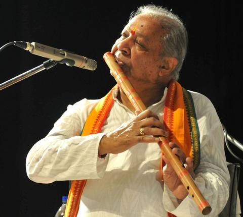 musical instruments keyboard