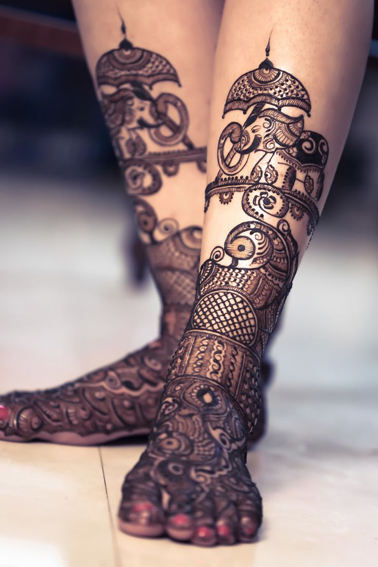 Bohemian tribal mehndi for leg