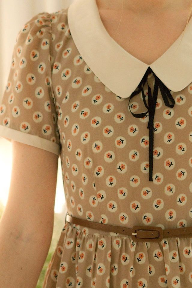 Peter Pan Neck Design | kurti neck designs